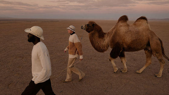 WANLI AW26: crossing the Gobi at dusk