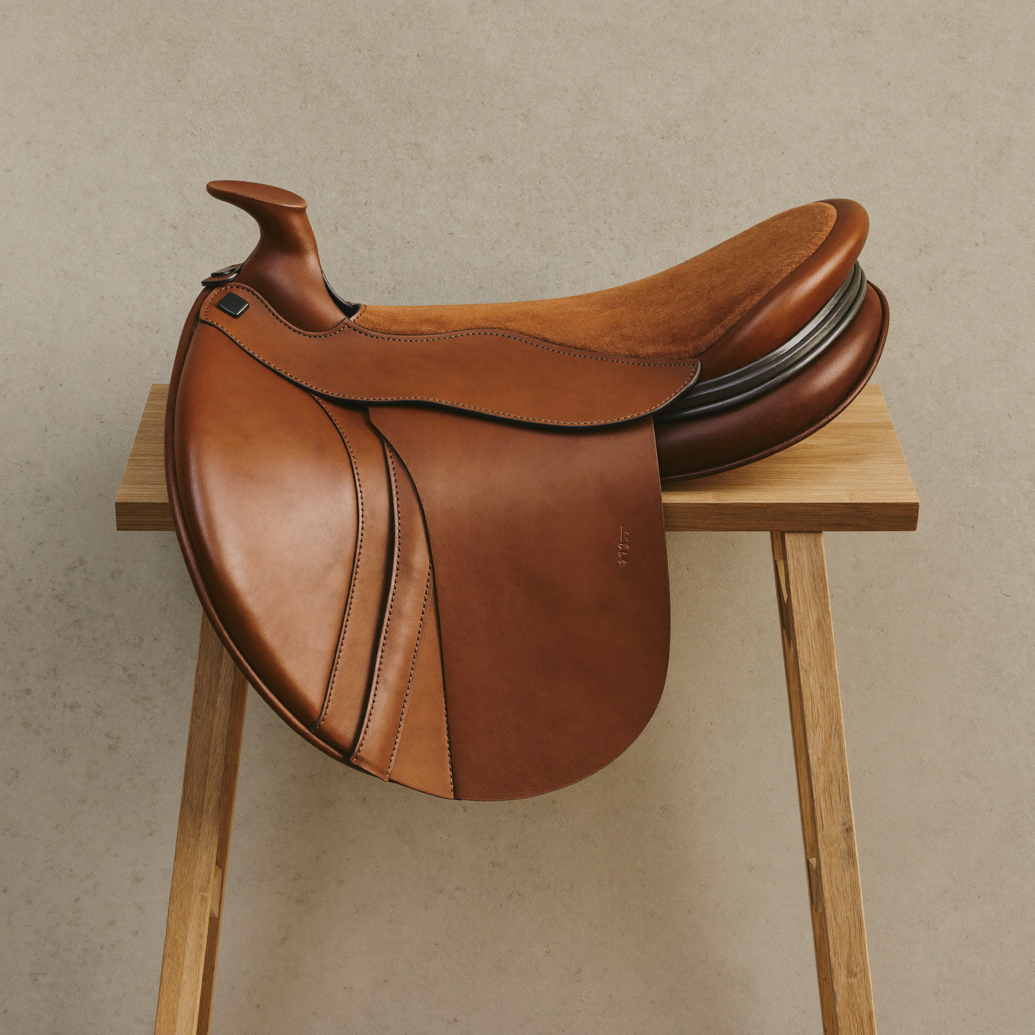 The Wanli Saddle in tobacco leather