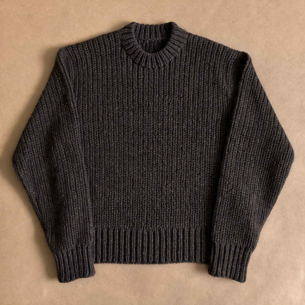 Heavy Cashmere Crew in Charcoal Brown