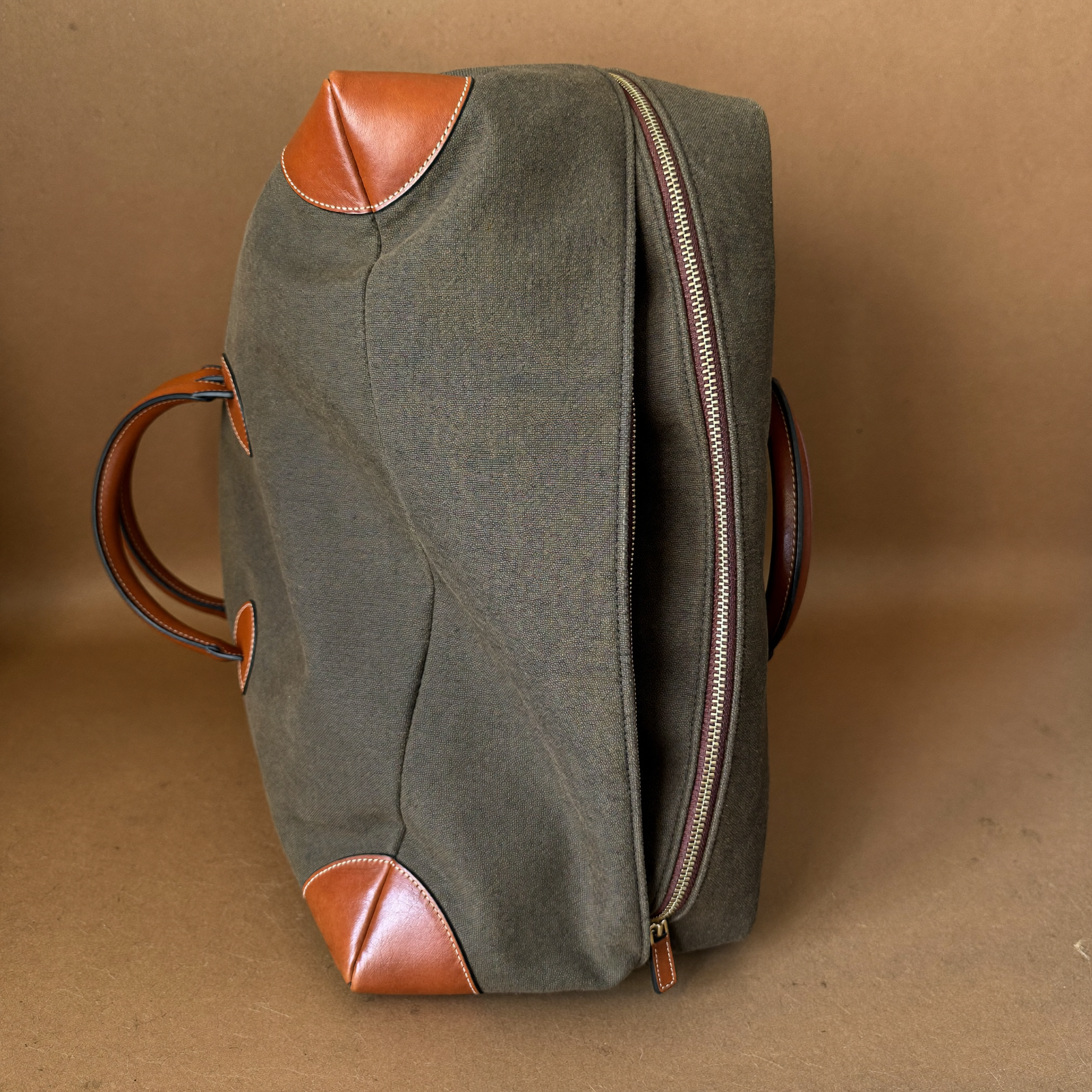 Weekender Duffel in waxed canvas and leather